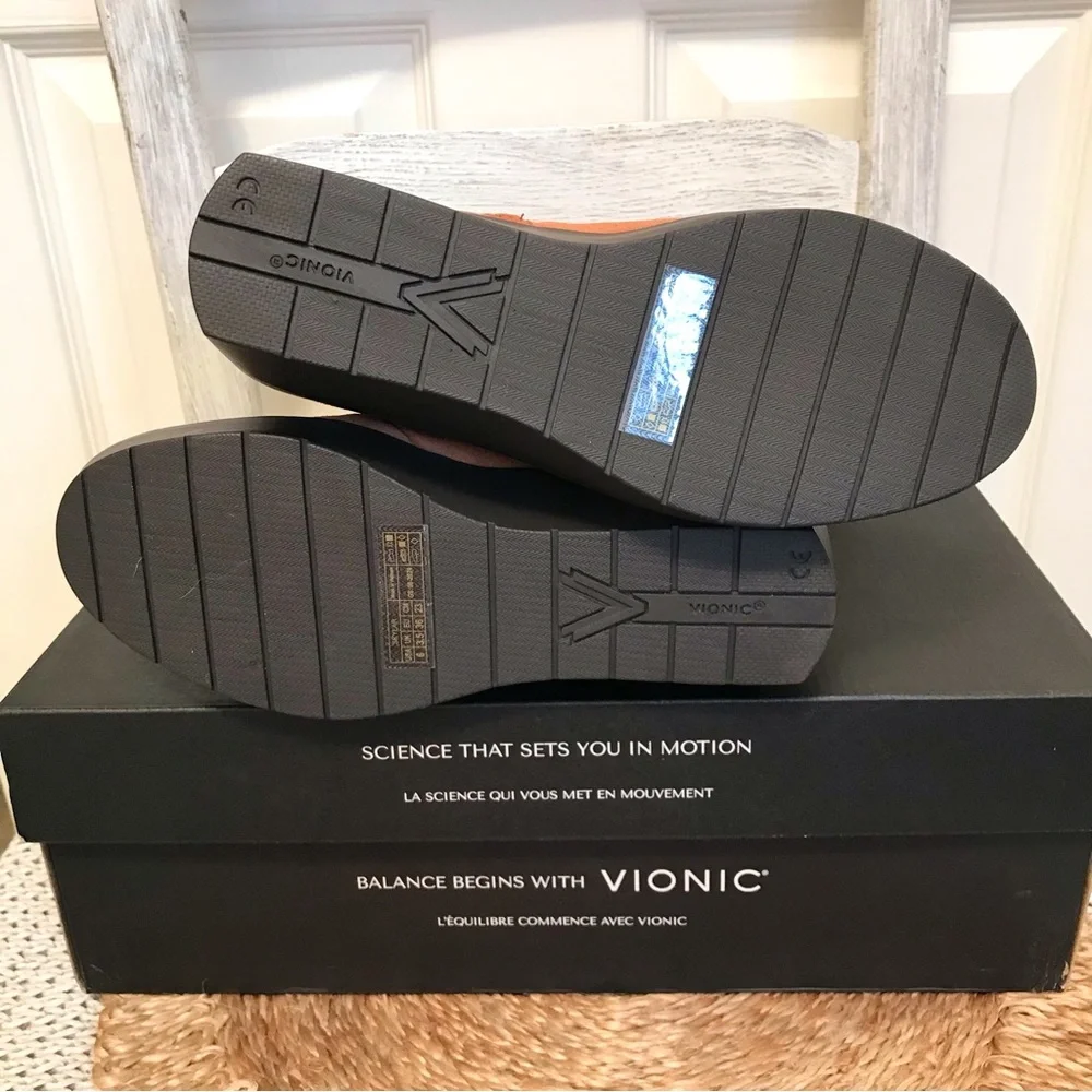 Vionic Skylar Tan Suede Wedge Ankle Boots New In Box